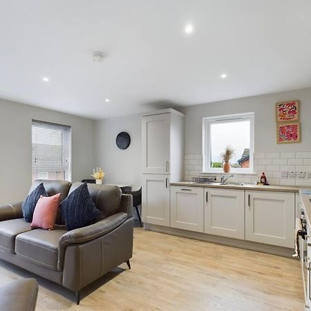 Contemporary 2-Bedroom Apartment 벨파스트 외부 사진