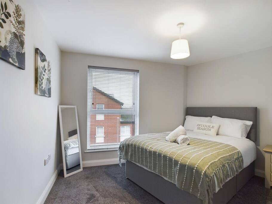 Contemporary 2-Bedroom Apartment 벨파스트 외부 사진